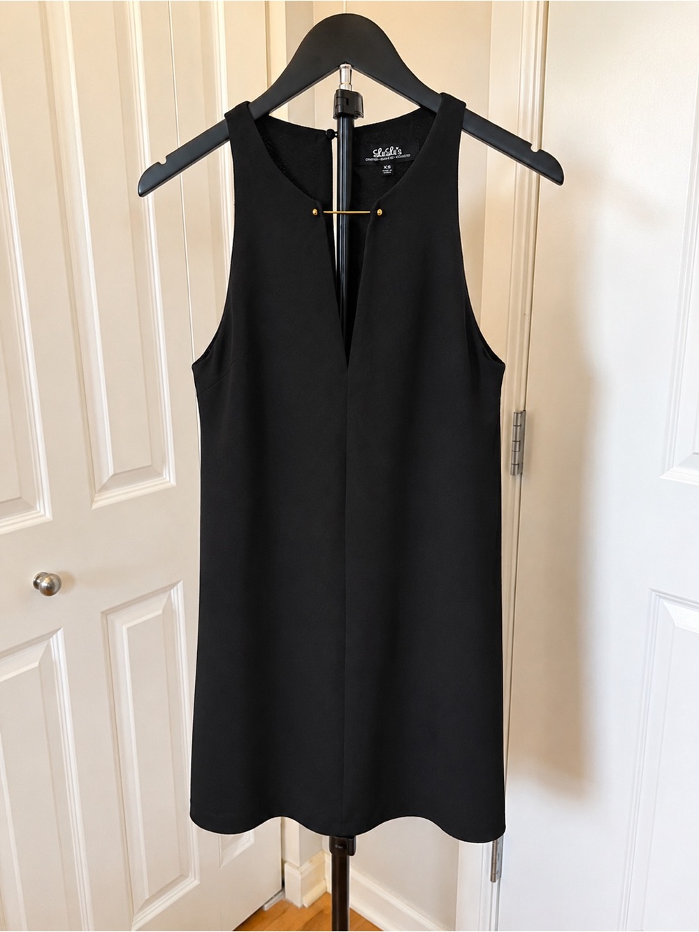 Lulu's Black V-Neck Mini Shift Dress